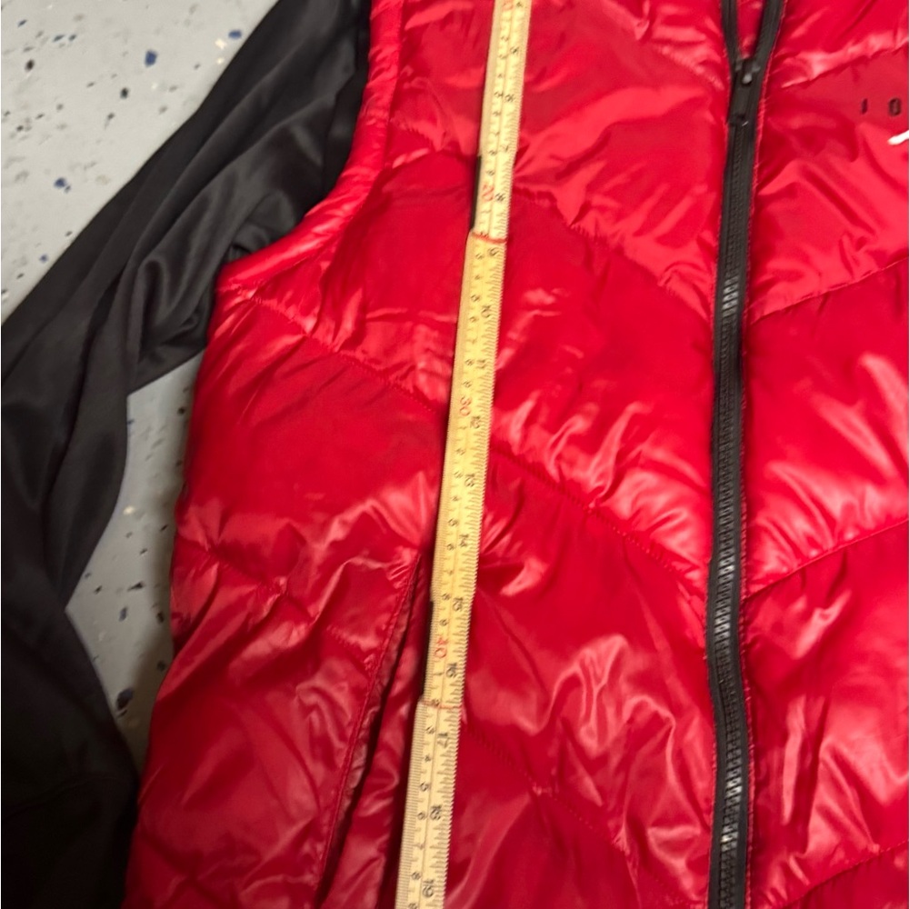 Boys large Jordan Red and Black Jacket - Picture 6 of 9